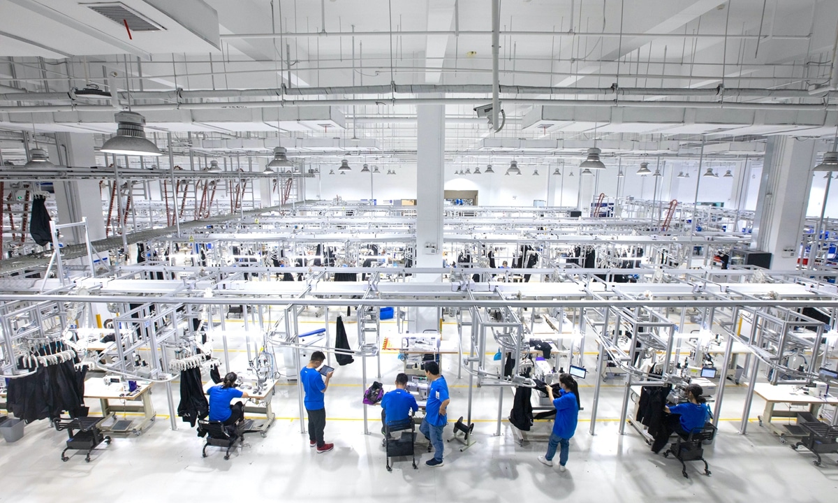 Why Choose Tuer Garment for Manufacturing Clothing in China