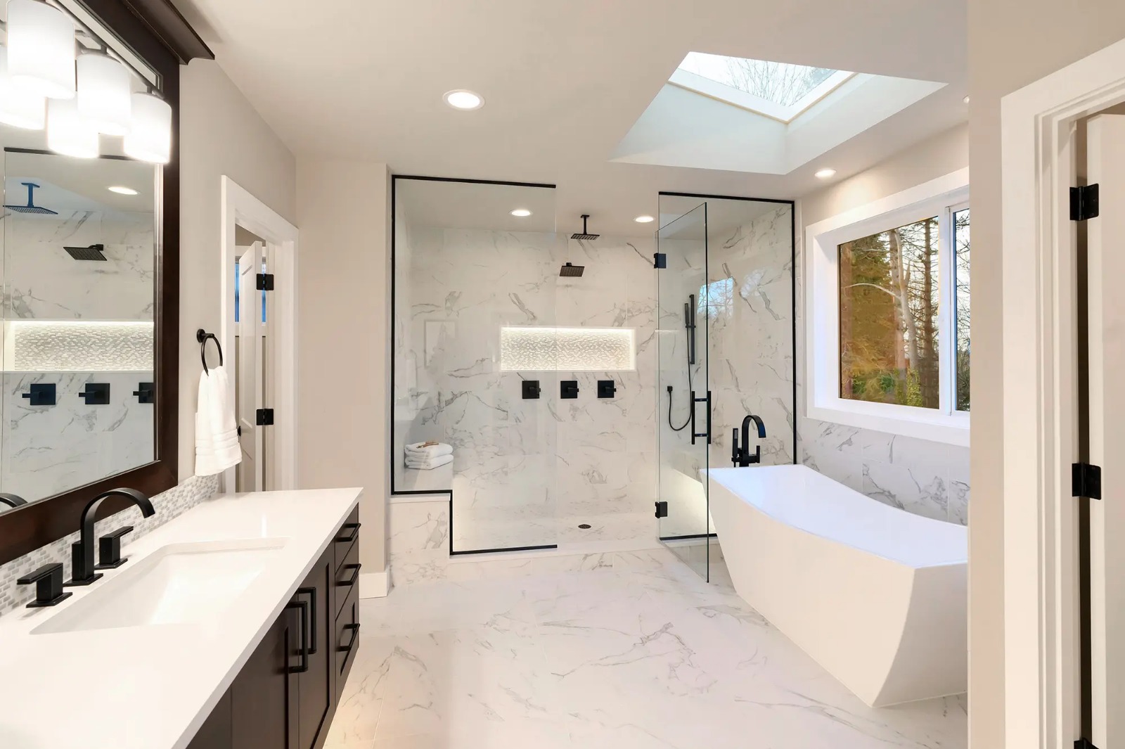 Colonial Home Construction Ideas That Blend Tradition and Modern Living