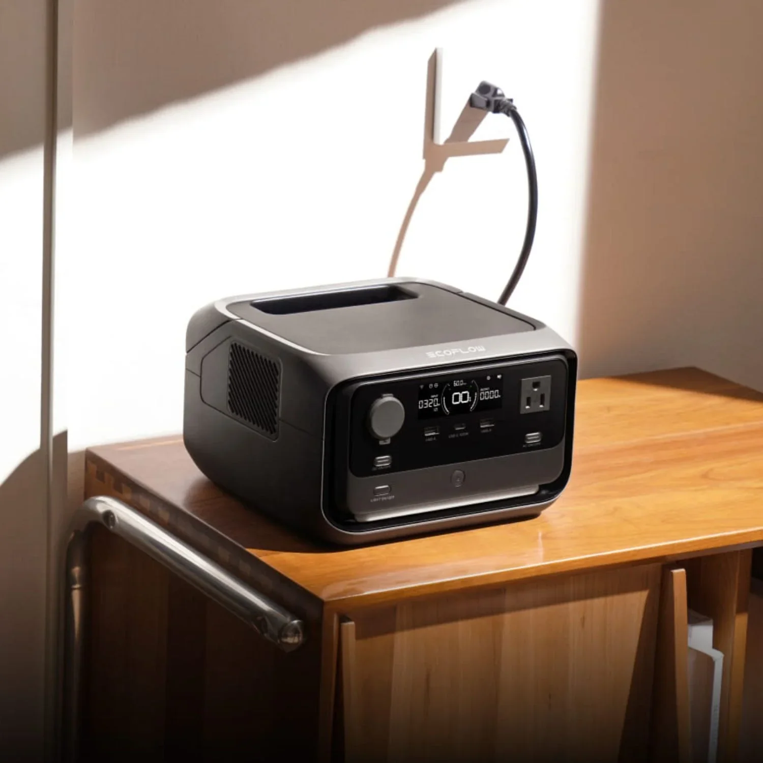 SOLAR POWERED GENERATOR: OFF-GRID POWER MADE EASY