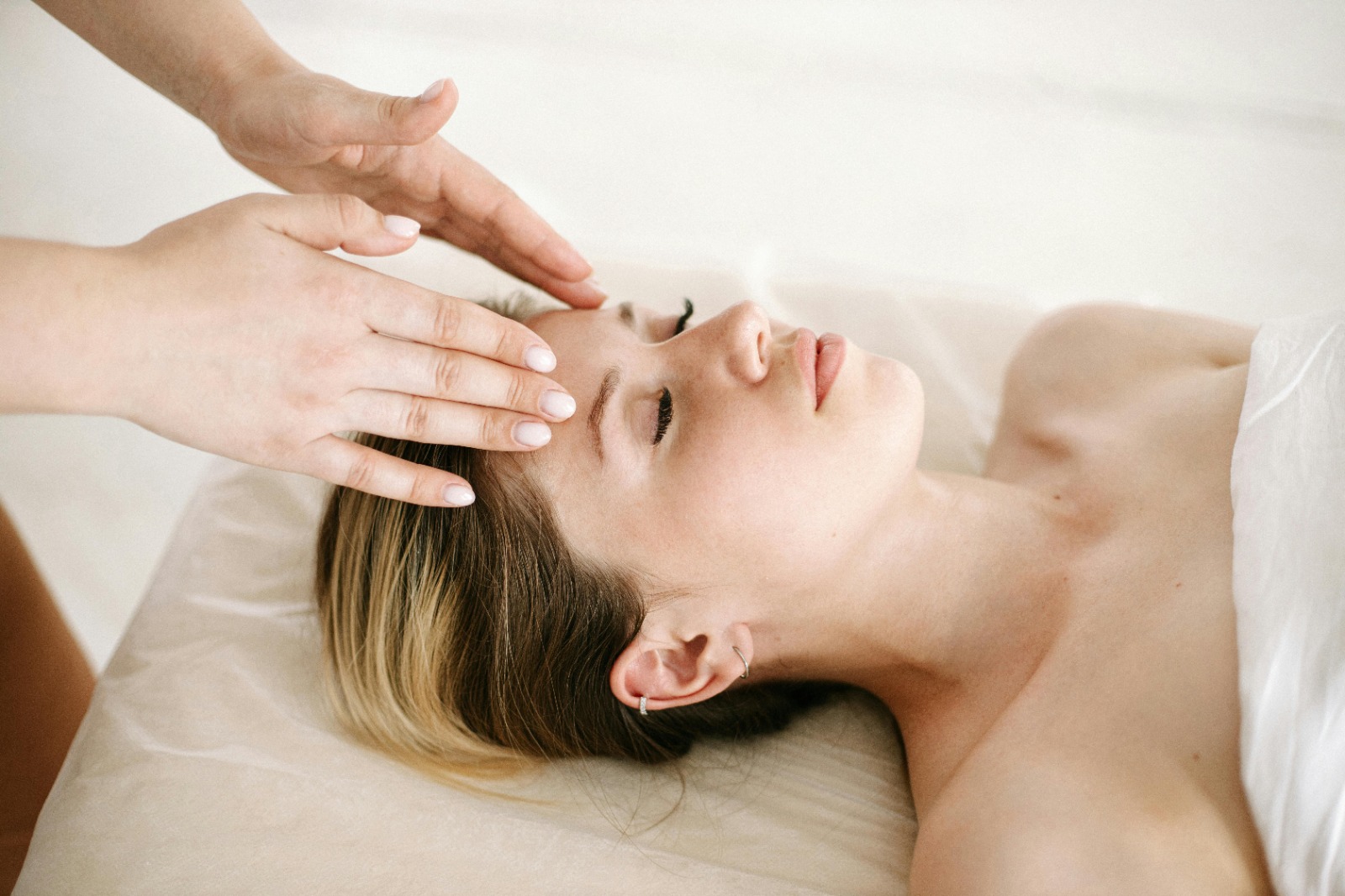 Book a Hydrodermabrasion Near Me for Ultimate Skin Care